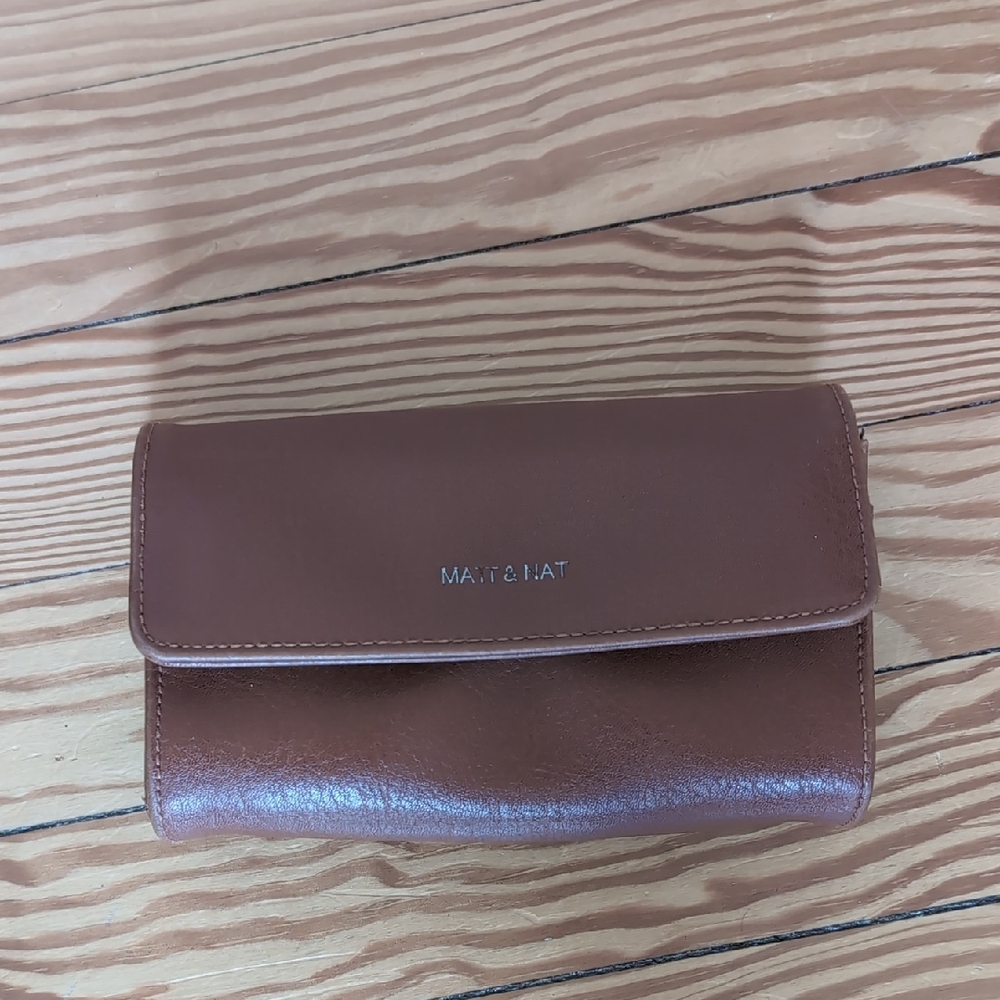 Matt & Nat Brown Clutch